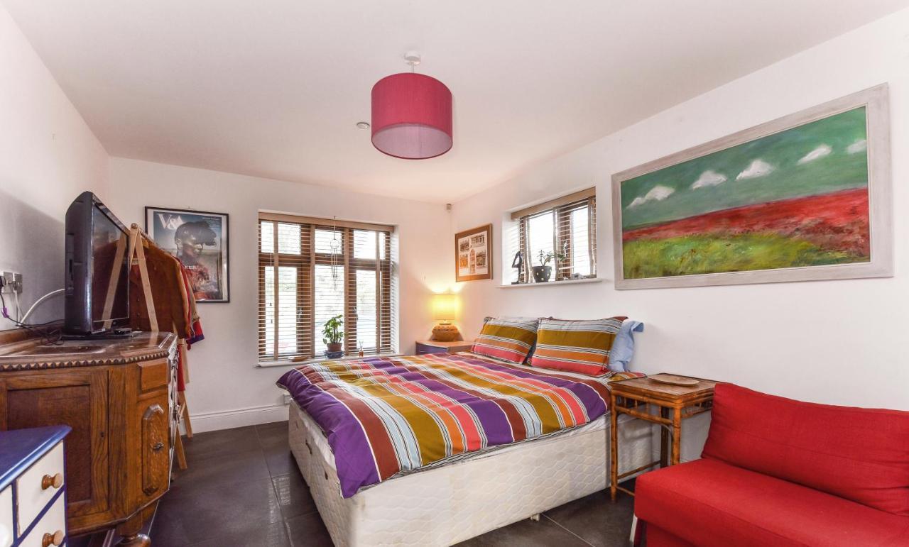 워딩 The Enclave B&B 외부 사진